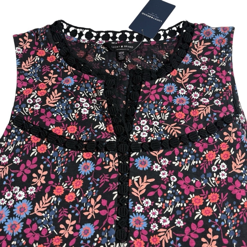 Lucky Brand Sleeveless Floral Top Size M Pullover Lace Accents Multicolor NEW - Picture 3 of 13